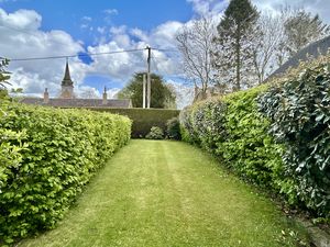 Side Garden- click for photo gallery